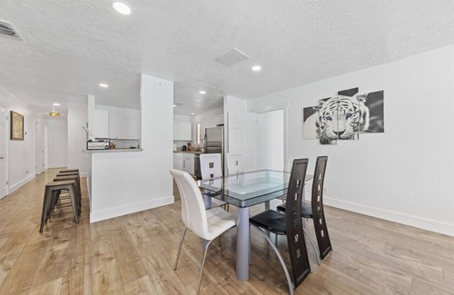 Rancho Oakey Apartment | Las Vegas Home Pool Game-Room BBQ 1st Floor