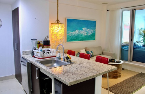 Guayacanes Apartment | LasOlasTower-JuanDolio 2BR-6Pax-3Bds-WiFi-HugeTerrace-LowerPenthouse