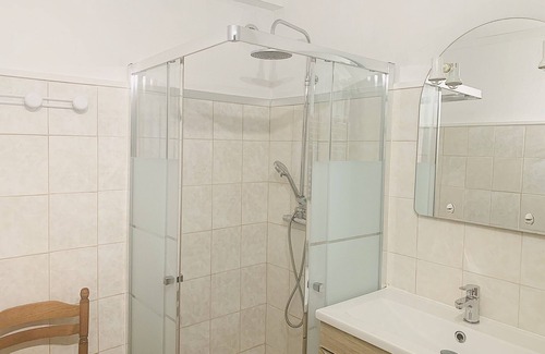 Amelie-les-Bains-Palalda Apartment | LAST MINUTES F2 Facing south