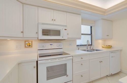 Captiva Condo | Last Min Cancellation means big savings for you ! Feb 29th thru March 7th 25% off ! Rate reflects discount