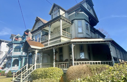 Cape May House | Last min discount now until Labor Day. Amazing location. Jackson St with pool.