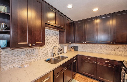 Crown Point Condo | Last Minute Deals- 1/2 Block to Bay & Boardwalk