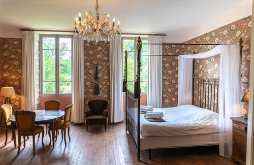 Monjoi Other | Last-Minute Discount 20%! Castle France 16/31 p