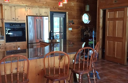 Stone Lake Cabin | Last-minute Discount for Stone Lake Cranberry Festival October 4!