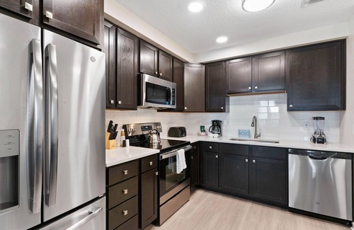Florida Central Atlantic Coast Apartment | Last Minute Disney Getaway! Luxury Condo with Private Balcony. Book Now! #93991