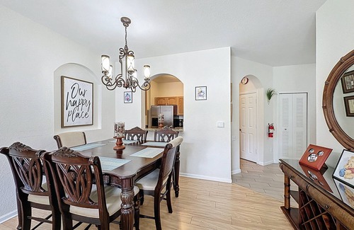 Windsor Hills Apartment | Last Minute Disney Getaway! Themed Bedrooms & Private Balcony. Book Now! #4756