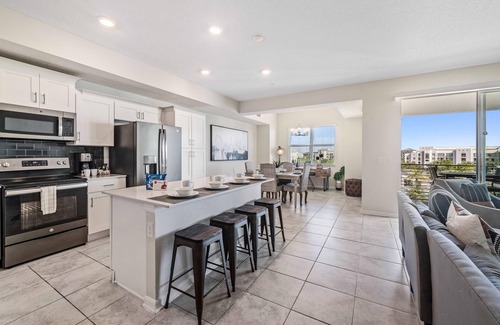 Kissimmee Apartment | Last Minute Disney Getaway! Luxury Condo with Private Balcony. Book Now! #119393