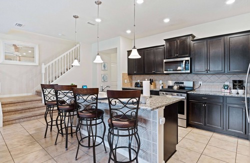 Loughman Villa | Last Minute Disney Getaway! Private Pool & Themed Bedrooms. Book Now! #120043