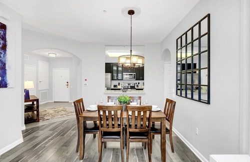 Florida Central Atlantic Coast Apartment | Last Minute Disney Getaway! Luxury Condo with Private Balcony. Book Now! #39284