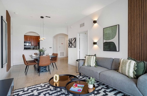 Florida Central Atlantic Coast Apartment | Last Minute Disney Getaway! Luxury Condo with Private Balcony. Book Now! #39366