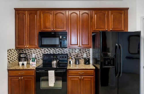 Florida Central Atlantic Coast Apartment | Last Minute Disney Getaway! Luxury Condo with Private Balcony. Book Now! #39366