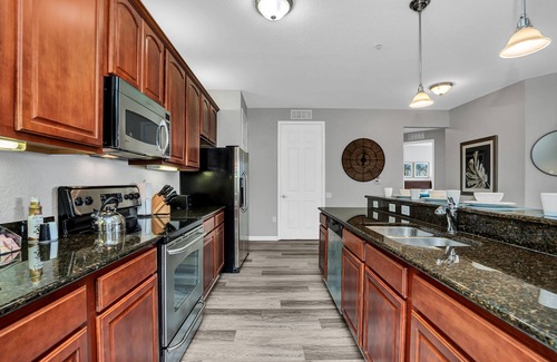 Florida Central Atlantic Coast Apartment | Last Minute Disney Getaway! Luxury Condo with Private Balcony. Book Now! #39462