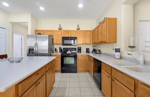 Watersong Villa | Last Minute Disney Getaway! Villa with Private Pool & Hot Tub. Book Now! #128321