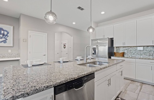 Kissimmee Villa | Last Minute Disney Getaway! Luxury Villa with Private Pool. Book Now! #125519