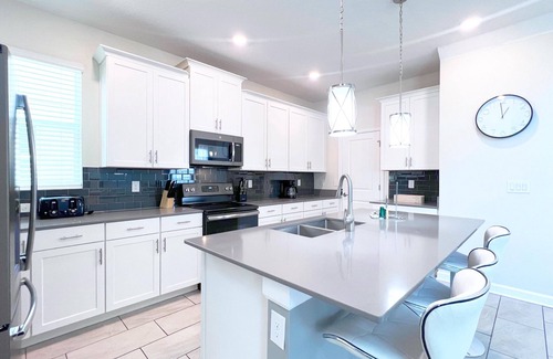 Kissimmee Villa | Last Minute Disney! Private Pool, Hot Tub, Game Room & Themed Bedrooms. Book Now! #90441
