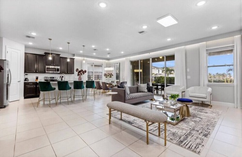 West Kissimmee Villa | Last Minute Disney! Private Pool, Hot Tub, Game Room & Themed Bedrooms. Book Now! #72149