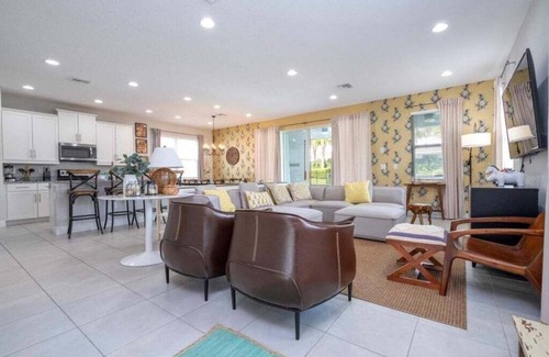 West Kissimmee Villa | Last Minute Disney! Private Pool, Hot Tub, Game Room & Themed Bedrooms. Book Now! #120785