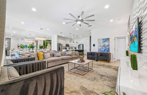 Loughman Villa | Last Minute Disney! Private Pool, Game Room & Themed Bedrooms. Book Now! #143187