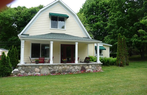 Northport House | Last minute opening in Aug. Available Aug 12-21st due to cancellation. Book now!