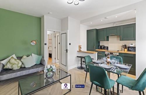 Shaftesbury Apartment | Last-Minute Specials ! Last Chance l Lavender Hill l Exclusive Deal on 2 Bedroom, High Spec Luxury Flat By Finesse Stays Short Lets & Serviced Accommodation London With Free WiFi