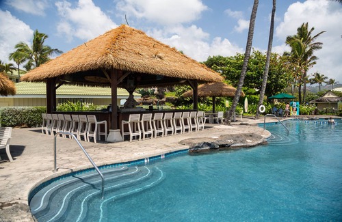 Hanamaulu Apartment | Last Minutes Special with Gorgeous Kauai beach resort, romance and fun