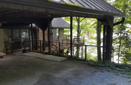 Andersonville House | "Last Resort" on Norris Lake, 3BR, 3BA, Andersonville, TN Home