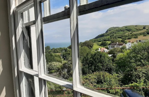 Hele House | Laston House
