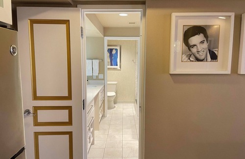 Las Vegas Resort | LasVegas Resort & Casinon2 Bedroom Luxury CondonUse our Time Share Explore Vegas