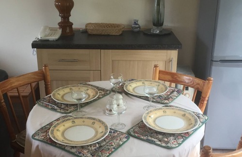 Pembroke House | Late Availability for Chalet on family friendly beach