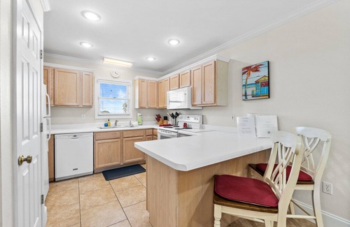 Port St. Joe House | Late Summer 2025 Rate Drop! Gulf view, Lake-front, 2BR/2.5BA