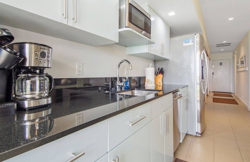 Fort Bay Condo | Latitude 3 - Spectacular oceanfront views!2BD/2BA. Sleeps 6