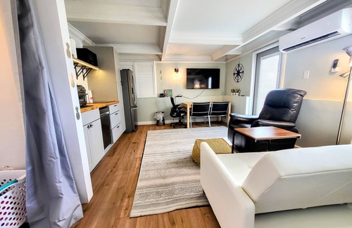 Bel Air House | Lauderdale-by-the-Sea beachside guest house