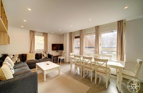 Baqueira Apartment | LAUJÓ de Alma de Nieve