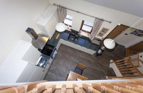 Linlithgow Apartment | Laurel Cottage at Williamscraig Holiday Cottages