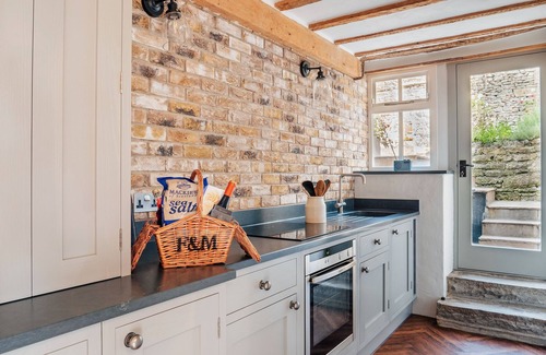 Youlgreave Cottage | Laurel Cottage- Youlgreave