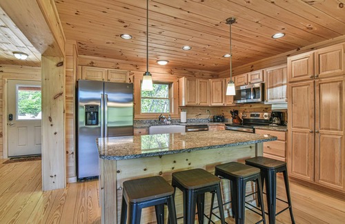 Black Mountain Cabin | Laurel Creek Falls | Pet-Friendly Log Cabin with Hot Tub, Fire Pit & Views!