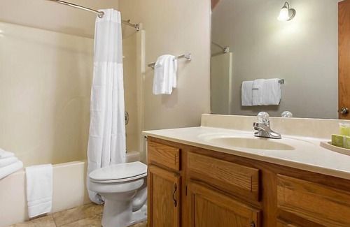 Pigeon Forge Resort | Laurel Crest Vacation Resort in the Smoky Mountains.