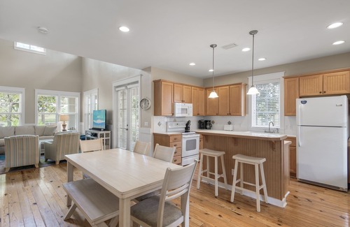 Laurel Grove House | Laurel Grove, Walk to Pool, 6-Seat Golf Cart