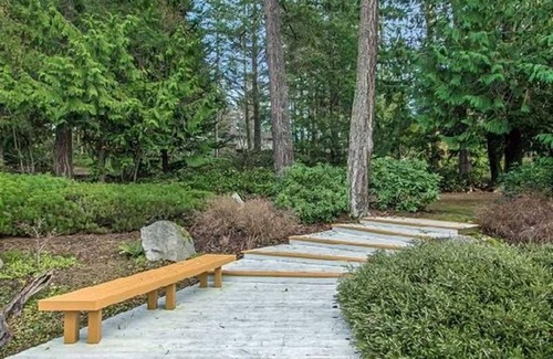 Friday Harbor House | Laurel Point - Friday Harbor on Beautiful San Juan Island