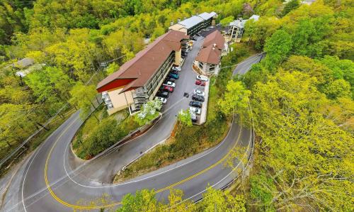 Chalet Village Resort | Laurel Point Resort