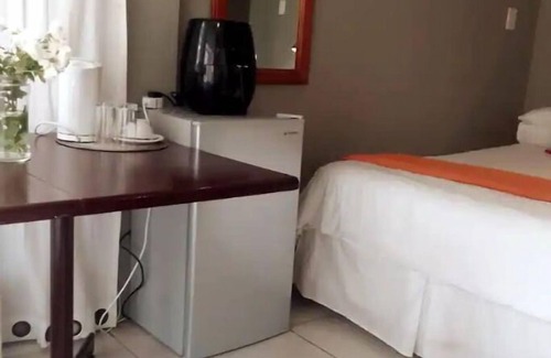 Greater Johannesburg Metropolitan Area House | Laurels Airbnb.