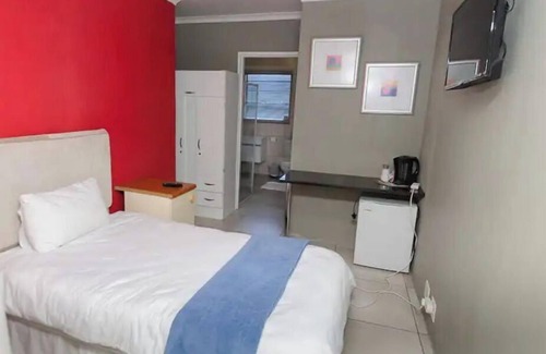 Greater Johannesburg Metropolitan Area House | Laurels Airbnb.