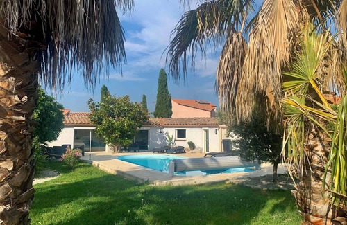 Palau-del-Vidre House | LaurenceOlivier The Annex. 10 minutes from the beaches