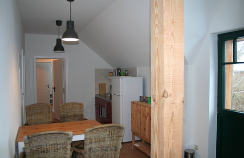 Temnitzquell Apartment | Lauschige Wohnung im Nebengebäude auf Märkischem Vierseithof