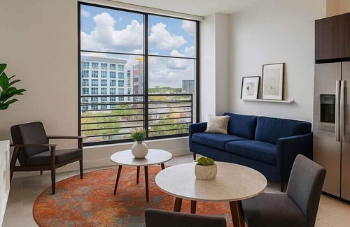 Wynwood Art District Apartment | Lava Wynwood Luxury Condo Free Parking Rooftop Pool