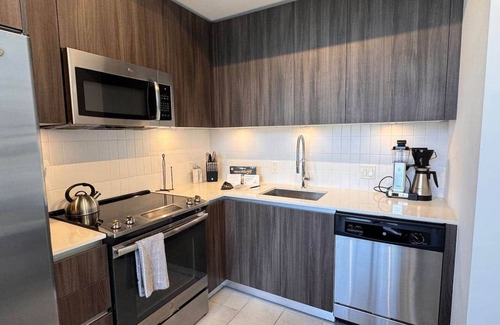 Wynwood Art District Apartment | Lava Wynwood Luxury Condo Free Parking Rooftop Pool