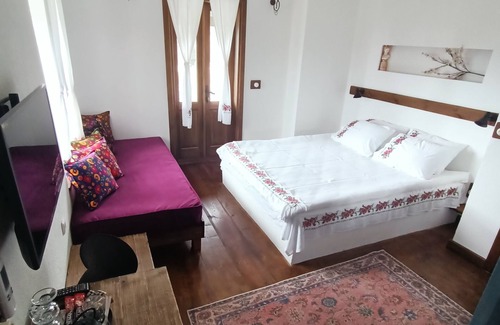Soke House | Lavanta Room. Puli Stone Houses