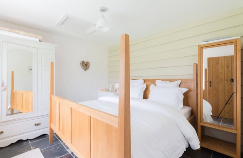 Hanmer House | Lavender Lodge, Warwickshire, United Kingdom