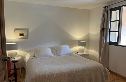 Cereste Other | Lavender, Luberon view, pool, air-conditioning : Villa Mas des Lavandes 2 BR. 4*