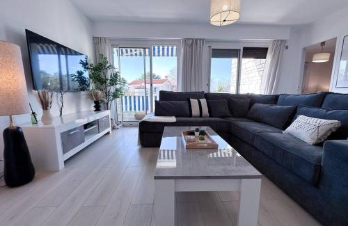 Cap-d'Antibes Apartment | LAVERNE - Stunning Sea View T3 with South-Facing Terrace